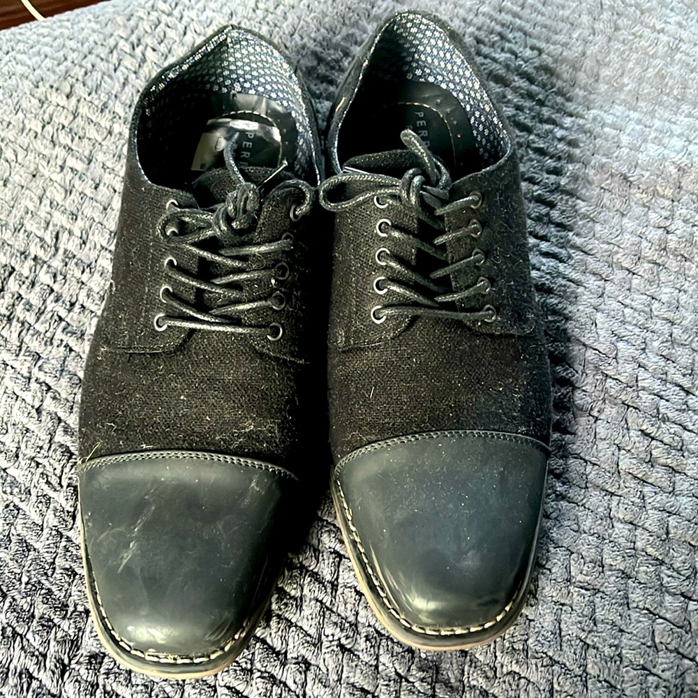Dress shoes